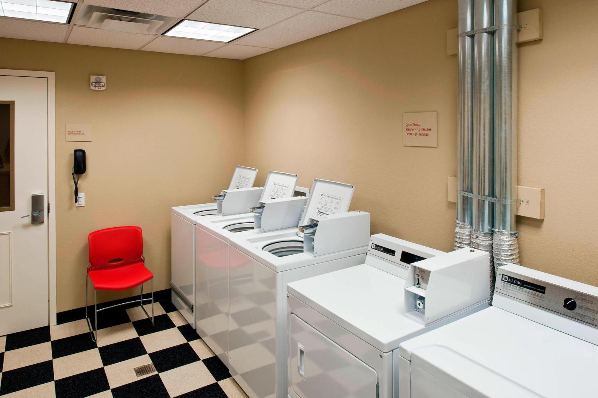 Towneplace Suites By Marriott Bethlehem Easton/Lehigh Valley Hollo Съоръжения снимка
