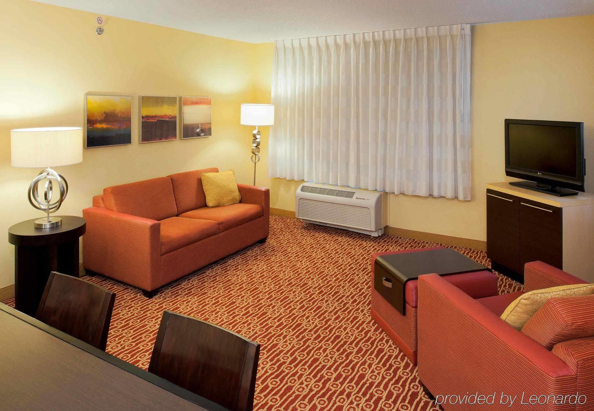 Towneplace Suites By Marriott Bethlehem Easton/Lehigh Valley Hollo Екстериор снимка